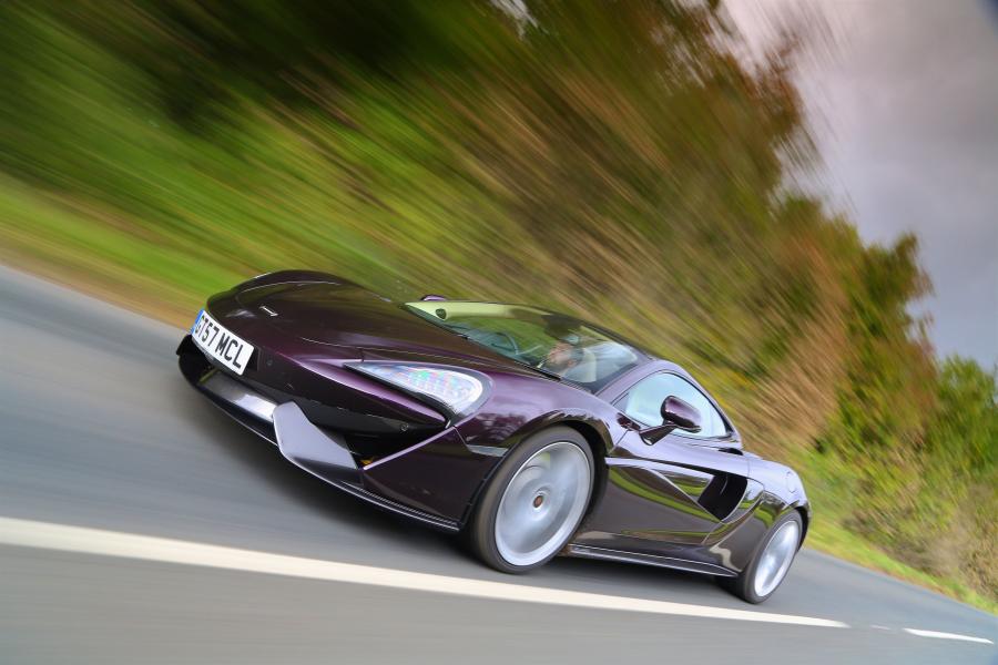  McLaren 570GT 2016 года  (UK) (фото 4 из 125)